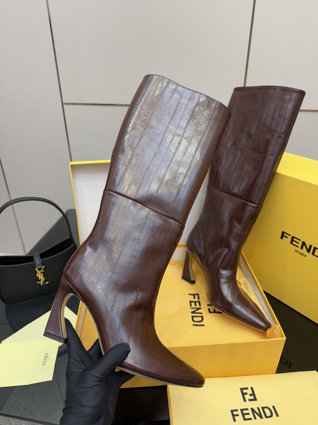 20251022/Fendi_251022-3